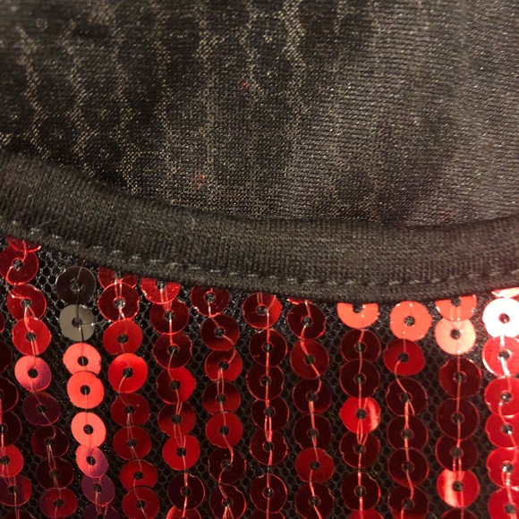 HOLIDAY SEQUIN TOP-NEW - Picture 6 of 8